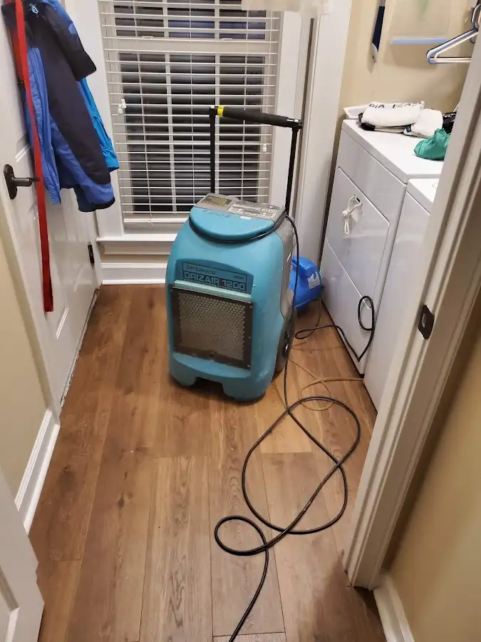 Commercial dehumidifier deployed for Flood Damage Cleanup in Earl